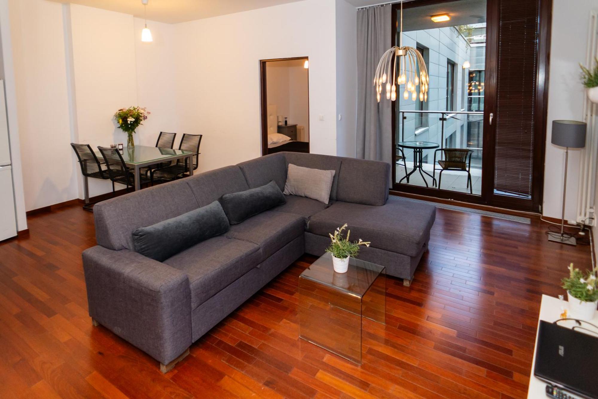 Triton Apartments Varsavia Esterno foto