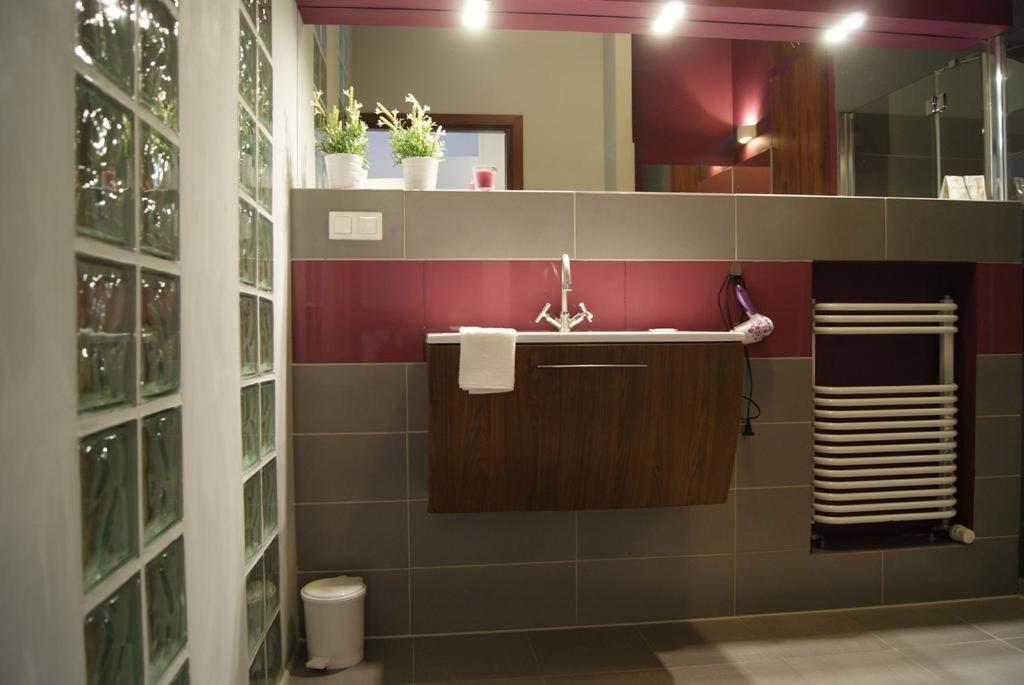 Triton Apartments Varsavia Esterno foto